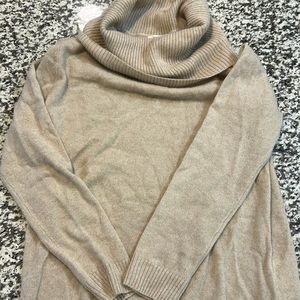 Cashmere turtle neck tan size S